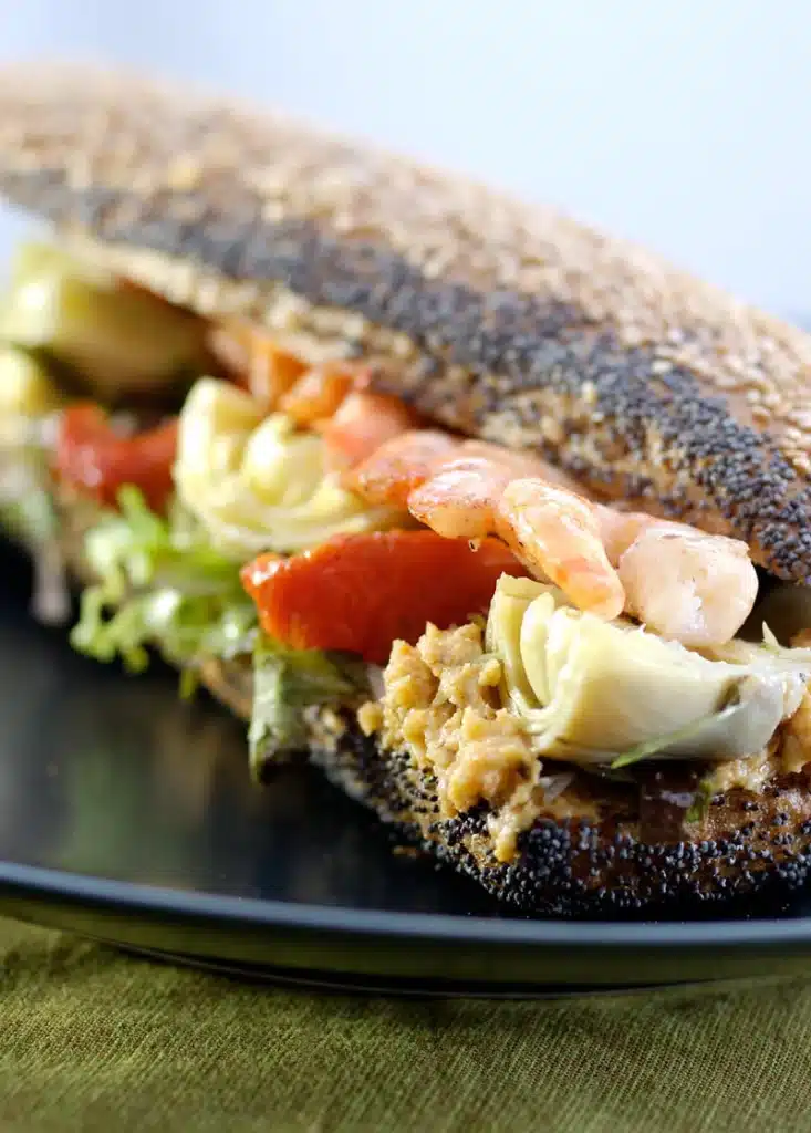 Sandwich-tartinable-artichaut-coeurs-dartichauts-crevettes-et-tomates-confites